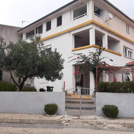 Apartmani Bono Primošten Екстериор снимка